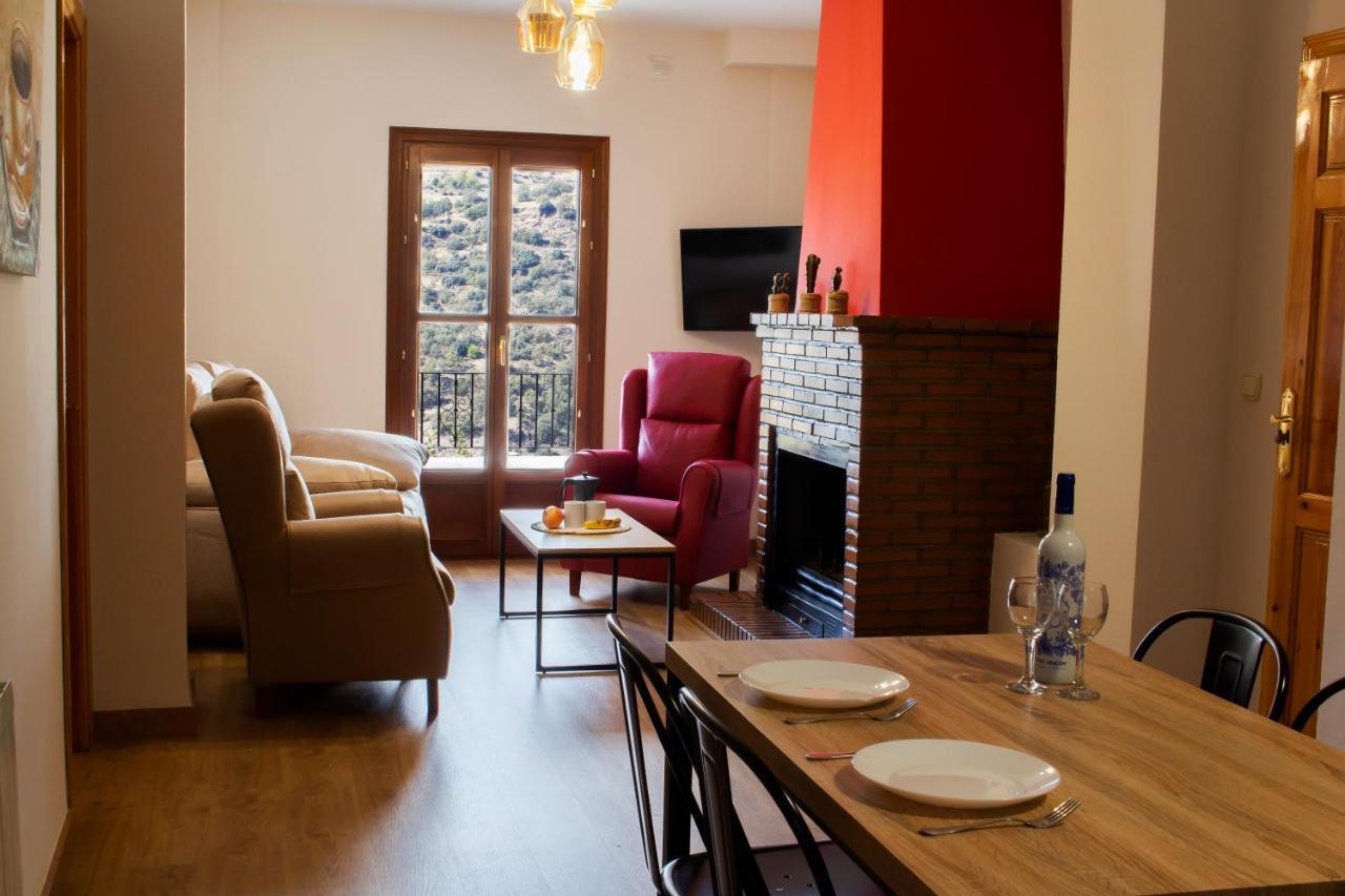 Puerta Bubion Apartamentos Εξωτερικό φωτογραφία