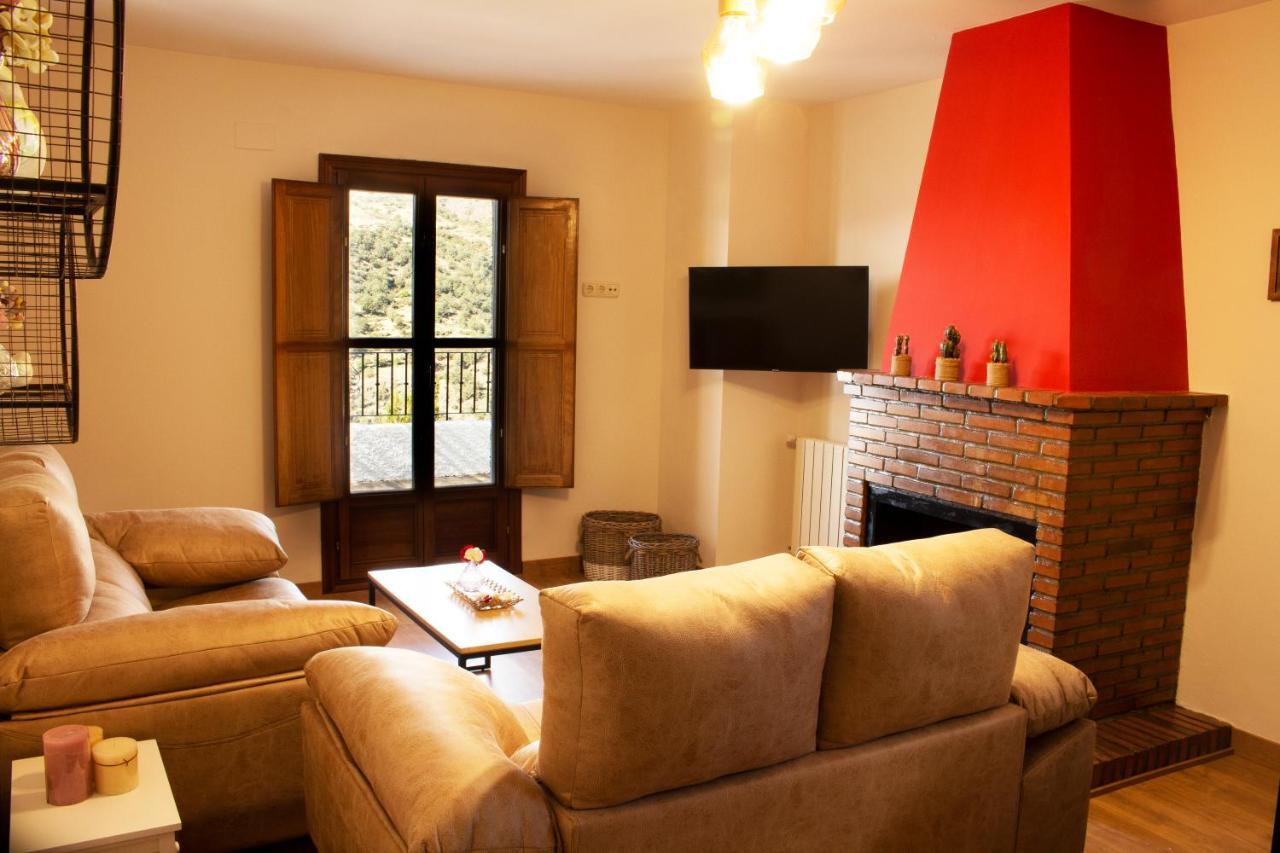 Puerta Bubion Apartamentos Εξωτερικό φωτογραφία