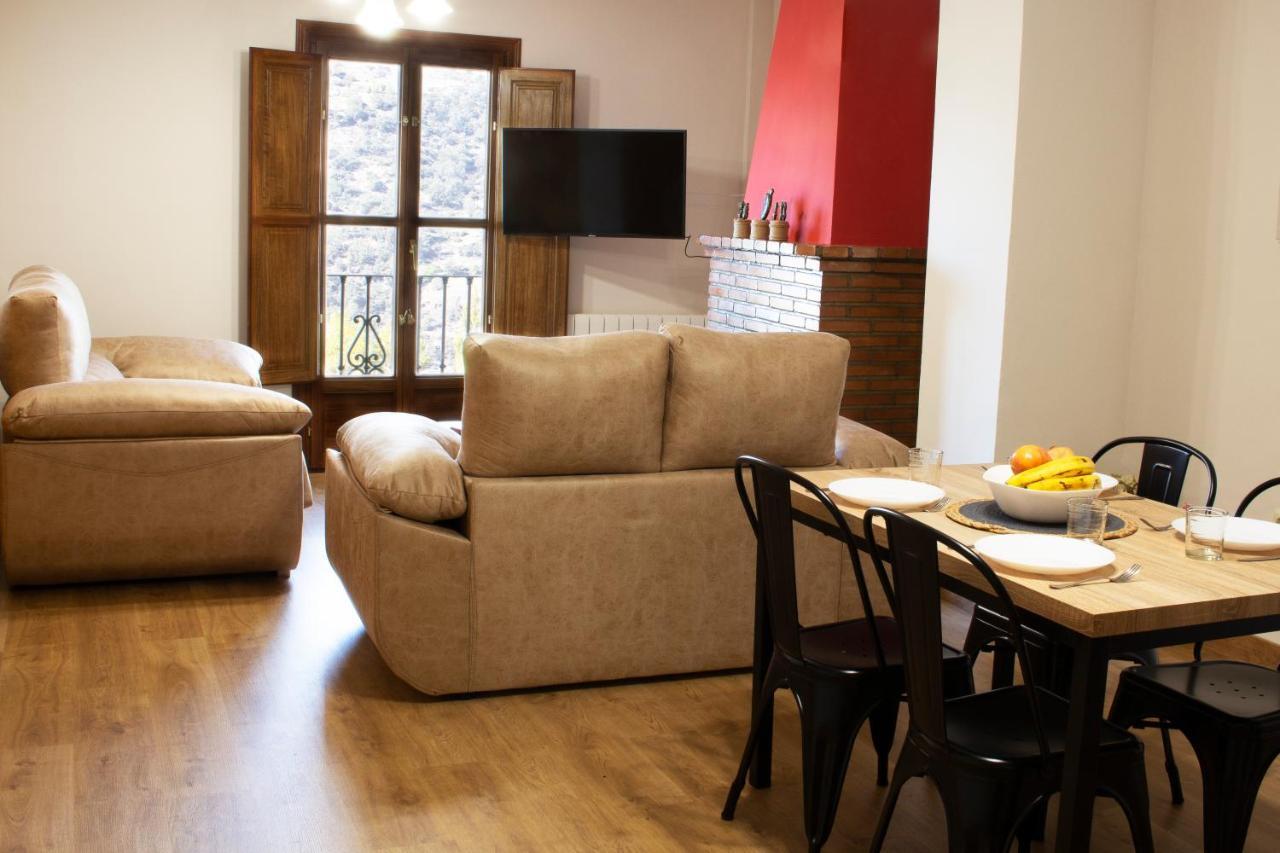 Puerta Bubion Apartamentos Εξωτερικό φωτογραφία