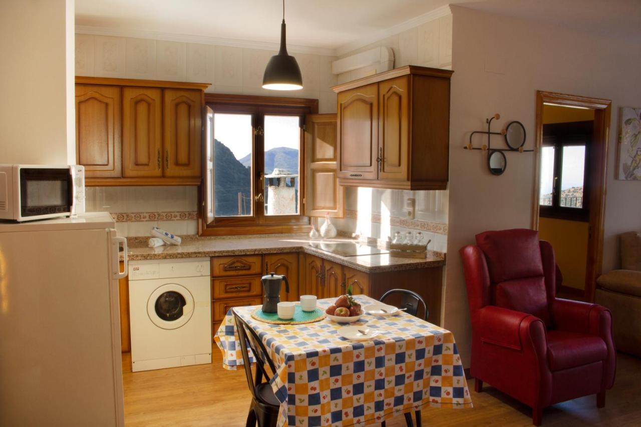 Puerta Bubion Apartamentos Εξωτερικό φωτογραφία