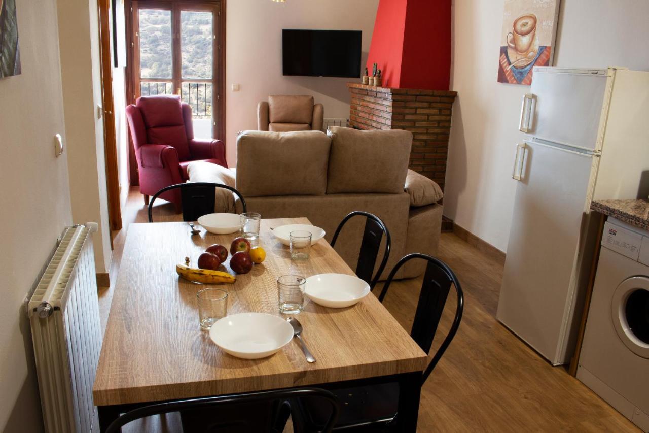 Puerta Bubion Apartamentos Εξωτερικό φωτογραφία